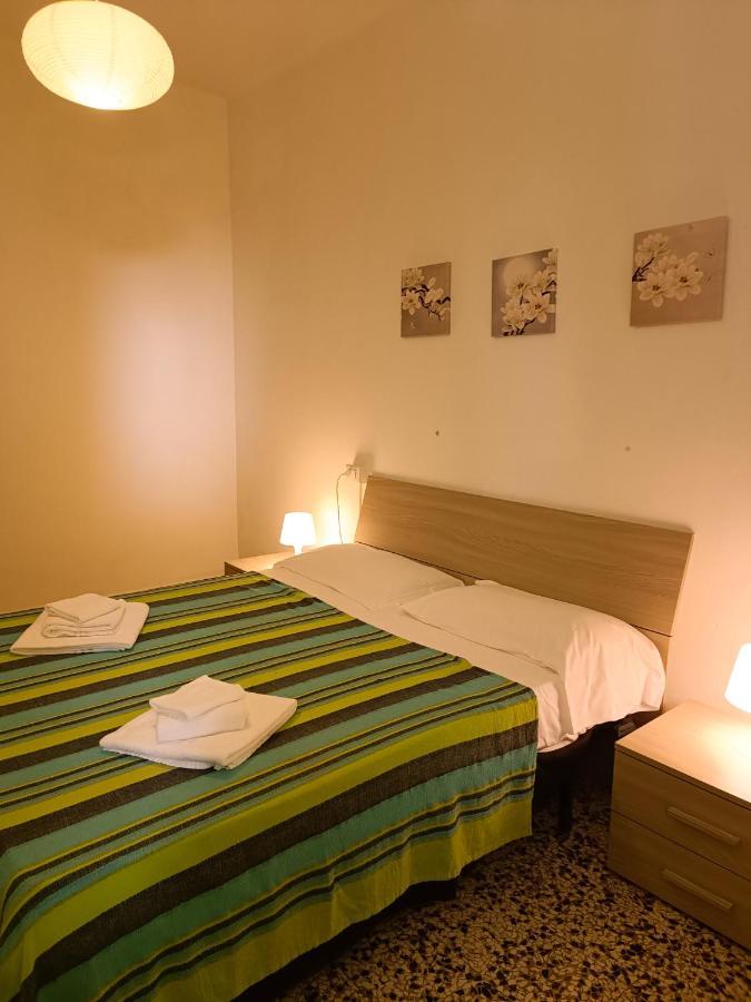 Classic Monterossino Apartment In Old Town Монтеросо ал Маре Екстериор снимка